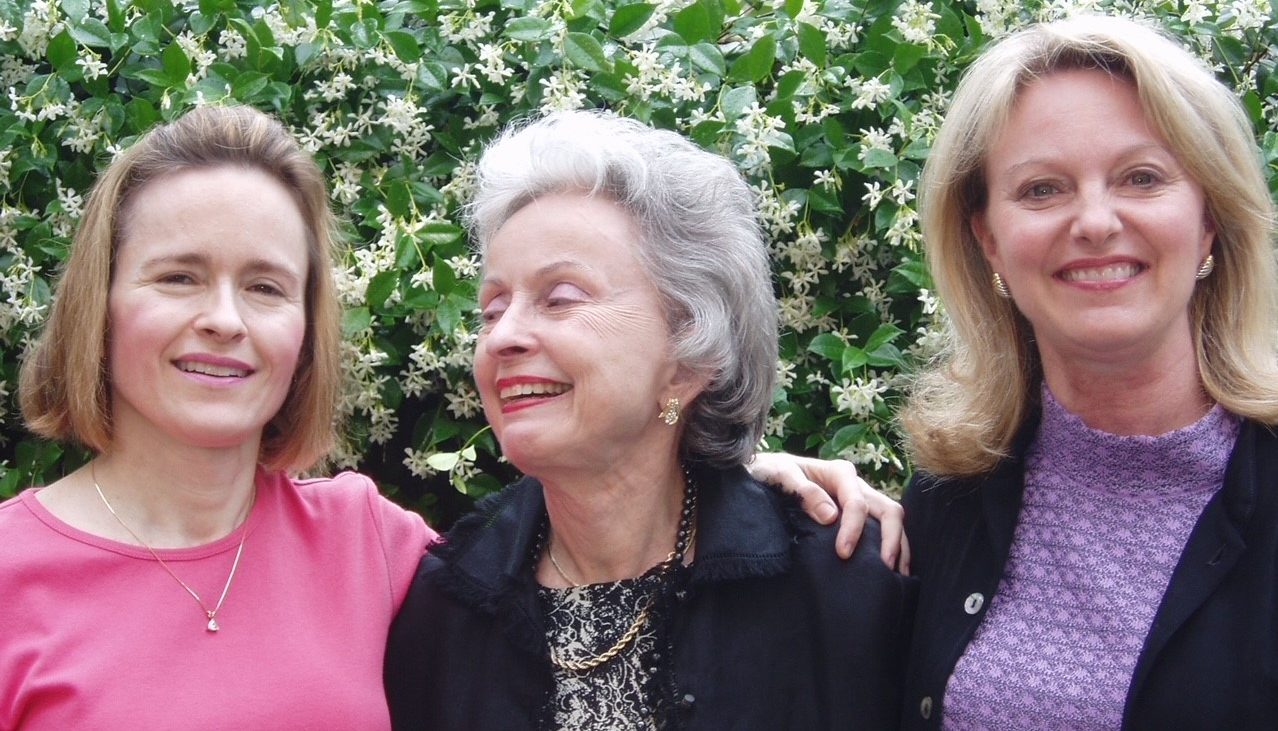 Arlene Holden with her daughters, Gayle Kuoni and Lerryn Carl, on either side of her.