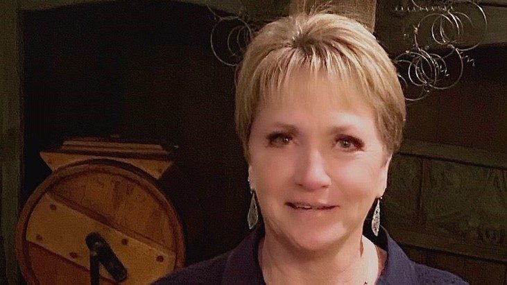 Lung cancer survivor Deborah Schroeder